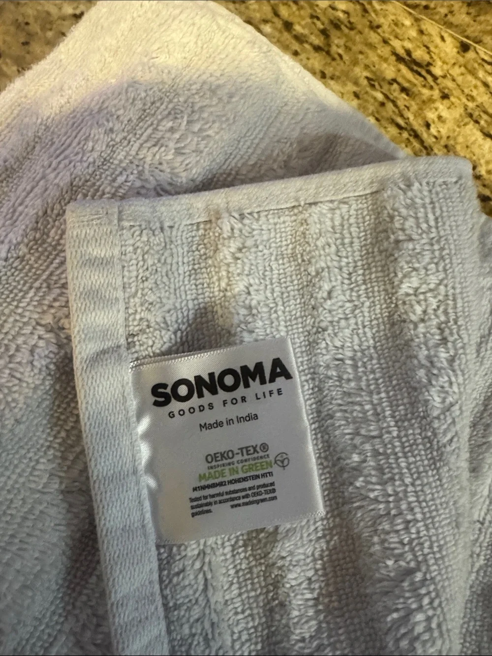 Sonoma White and Navy Cotton Bath Towel Set